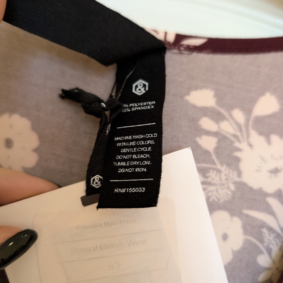 Agnes And Dora Floral Maxi Dress - Burgundy and White Size Small - Picture 8 of 9